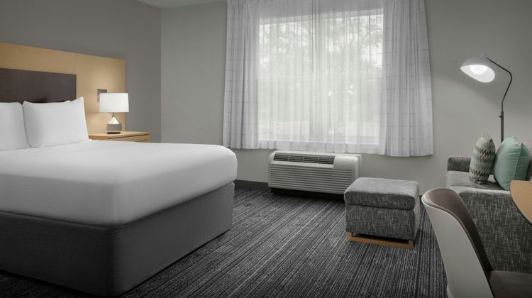 TownePlace Suites Pensacola Suite