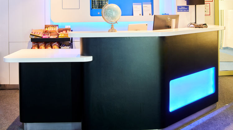 B&B Hotel Essen Nord Lobby