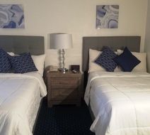 Stanford Motor Inn Room