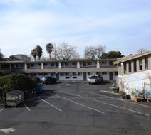 Stanford Motor Inn Exterior
