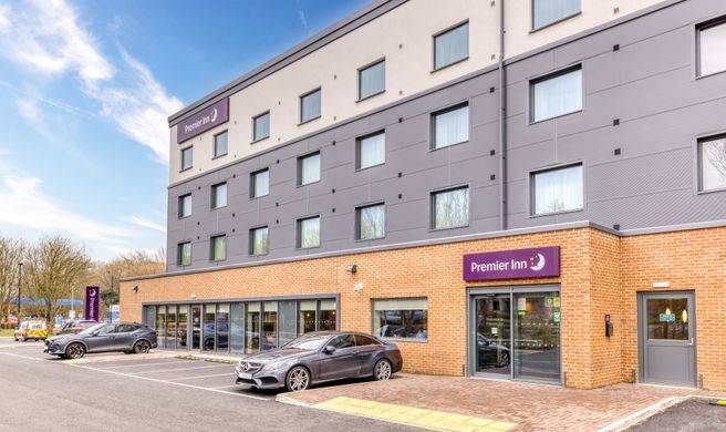 Premier Inn Abingdon Exterior