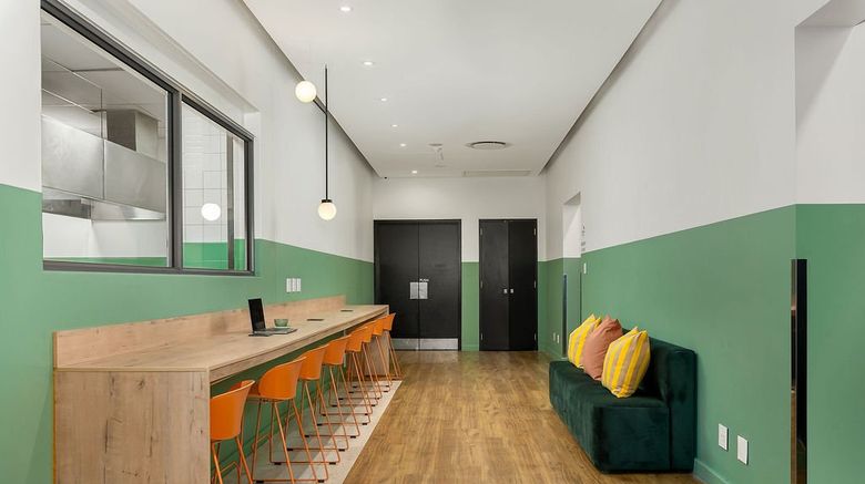 <b>Neighbourgood Newlands Lobby</b>. Images powered by <a href="https://www.leonardoworldwide.com/" title="Leonardo Worldwide" target="_blank">Leonardo</a>.