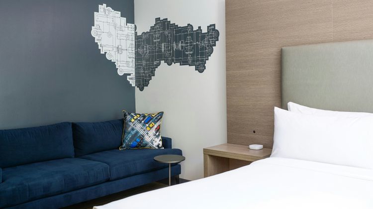 Aloft Scottsdale Suite