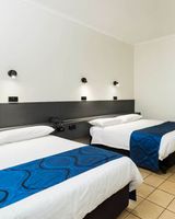 Albatross Bay Resort