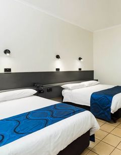 Albatross Bay Resort