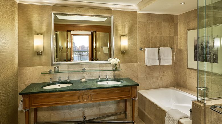 <b>Four Seasons Hotel Cairo at Nile Plaza Room</b>. Images powered by <a href="https://www.leonardoworldwide.com/" title="Leonardo Worldwide" target="_blank">Leonardo</a>.