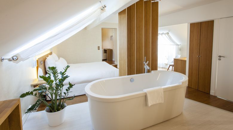 <b>De la Poste Hotel Suite</b>. Images powered by <a href="https://www.leonardoworldwide.com/" title="Leonardo Worldwide" target="_blank">Leonardo</a>.