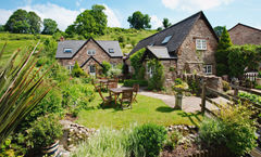 Tudor Farmhouse Hotel