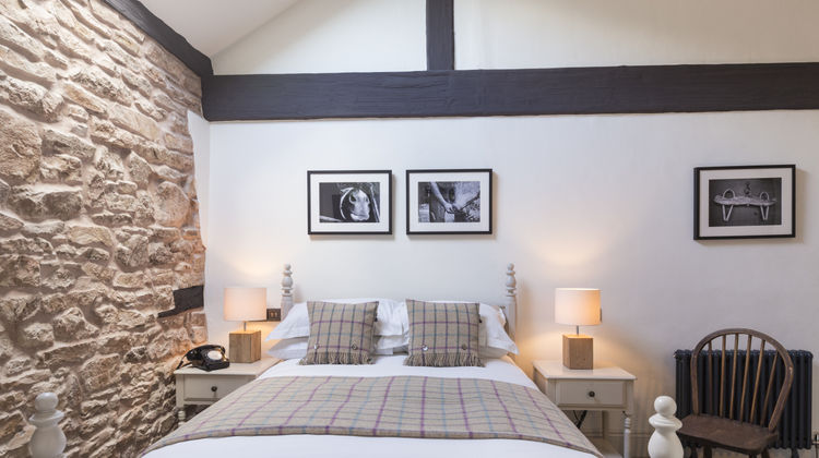 Tudor Farmhouse Hotel Suite