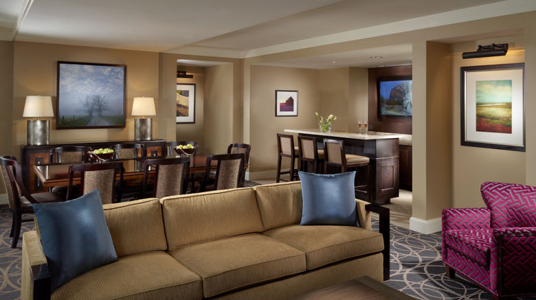 <b>Omni Nashville Hotel Suite</b>. Images powered by <a href="https://www.leonardoworldwide.com/" title="Leonardo Worldwide" target="_blank">Leonardo</a>.