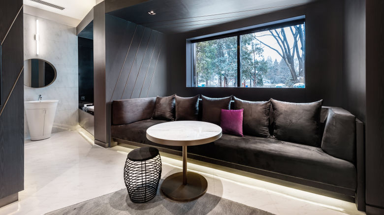 <b>Blossom House Beijing Hou Hai Suite</b>. Images powered by <a href="https://www.leonardoworldwide.com/" title="Leonardo Worldwide" target="_blank">Leonardo</a>.