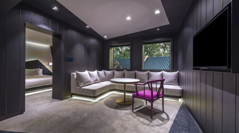 <b>Blossom House Beijing Hou Hai Suite</b>. Images powered by <a href="https://www.leonardoworldwide.com/" title="Leonardo Worldwide" target="_blank">Leonardo</a>.