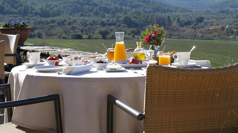 <b>La Torre del Visco Restaurant</b>. Images powered by <a href="https://www.leonardoworldwide.com/" title="Leonardo Worldwide" target="_blank">Leonardo</a>.