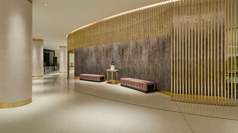 <b>Loews Miami Beach Hotel Lobby</b>. Images powered by <a href="https://www.leonardoworldwide.com/" title="Leonardo Worldwide" target="_blank">Leonardo</a>.