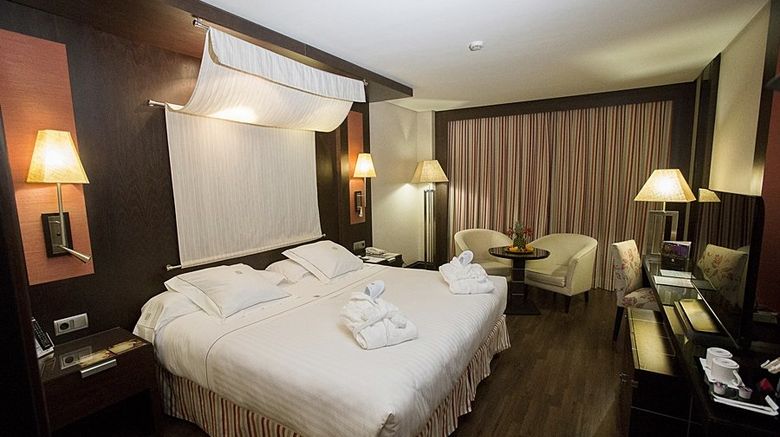 <b>Hotel Cordoba Center Room</b>. Images powered by <a href="https://www.leonardoworldwide.com/" title="Leonardo Worldwide" target="_blank">Leonardo</a>.