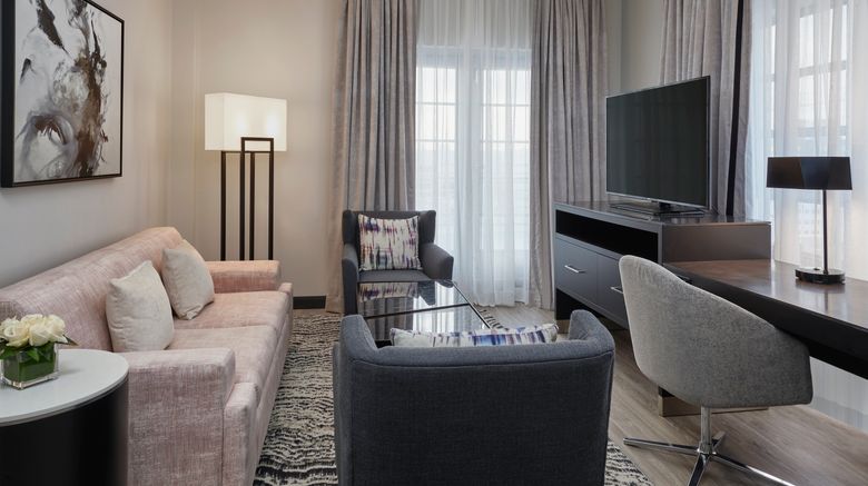<b>Loews Miami Beach Hotel Suite</b>. Images powered by <a href="https://www.leonardoworldwide.com/" title="Leonardo Worldwide" target="_blank">Leonardo</a>.