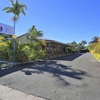 Smart Motels Bert Hinkler