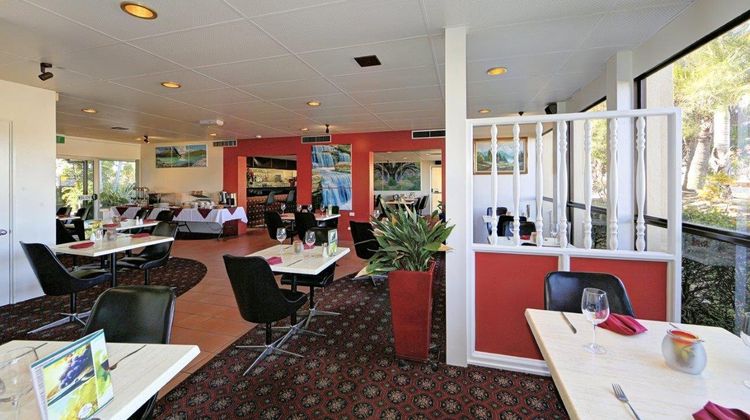 Smart Motels Bert Hinkler Restaurant