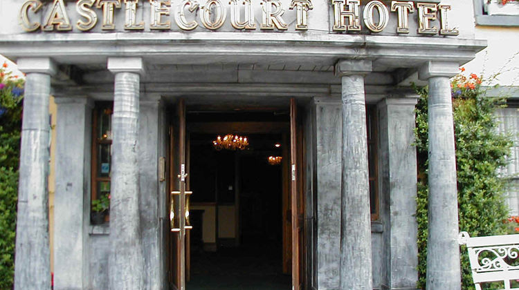 Castlecourt Hotel Exterior