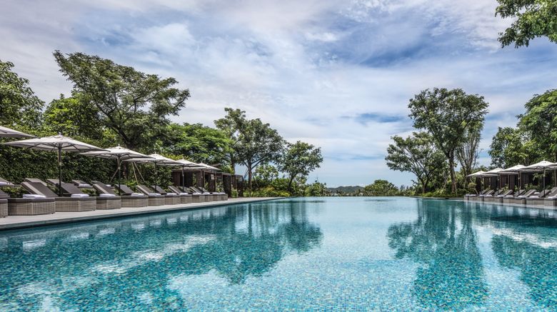<b>Rosewood Sanya Pool</b>. Images powered by <a href=https://www.travelagewest.com/Hotels/Sanya-China/