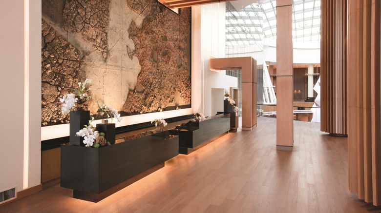<b>MGM National Harbor Lobby</b>. Images powered by <a href="https://www.leonardoworldwide.com/" title="Leonardo Worldwide" target="_blank">Leonardo</a>.