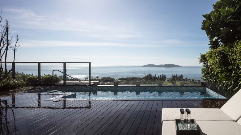 <b>Rosewood Sanya Suite</b>. Images powered by <a href=https://www.travelagewest.com/Hotels/Sanya-China/
