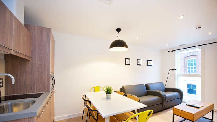 StayCity ApartHotels Newhall Square Room