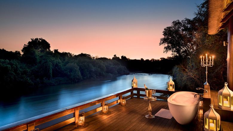 <b>Royal Chundu Zambezi Lodges Room</b>. Images powered by <a href="https://www.leonardoworldwide.com/" title="Leonardo Worldwide" target="_blank">Leonardo</a>.