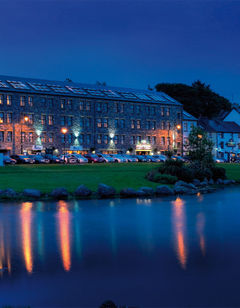 Westport Coast Hotel