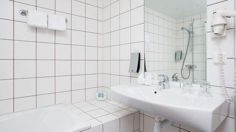 <b>Thon Hotel Halden Room</b>. Images powered by <a href="https://www.leonardoworldwide.com/" title="Leonardo Worldwide" target="_blank">Leonardo</a>.
