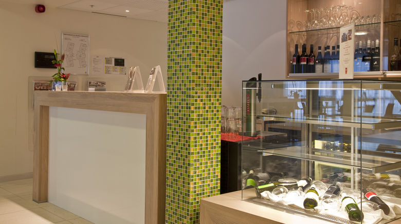 <b>Thon Hotel Torghatten Lobby</b>. Images powered by <a href="https://www.leonardoworldwide.com/" title="Leonardo Worldwide" target="_blank">Leonardo</a>.
