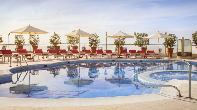 <b>Towers Rotana Pool</b>. Images powered by <a href="https://www.leonardoworldwide.com/" title="Leonardo Worldwide" target="_blank">Leonardo</a>.