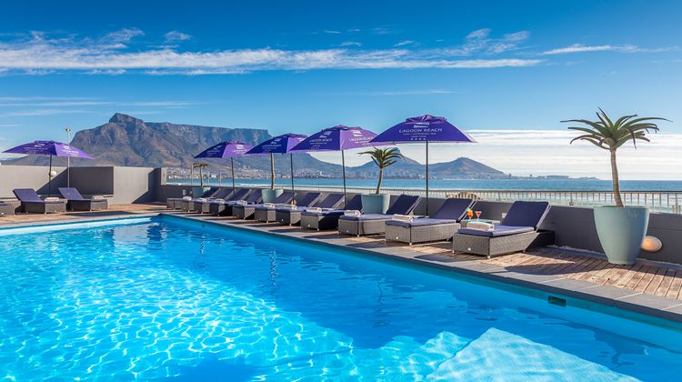 Lagoon Beach Hotel & Apartments Pool