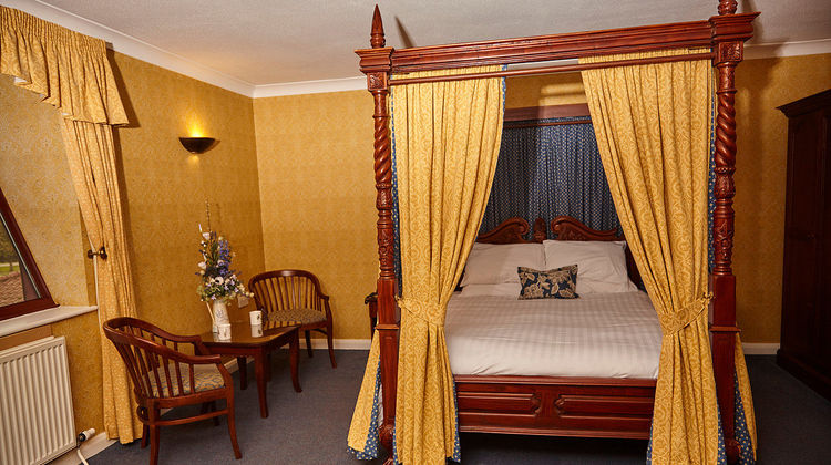 The Humber Bridge Country Hotel Room