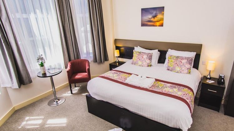 Mannin Hotel Room