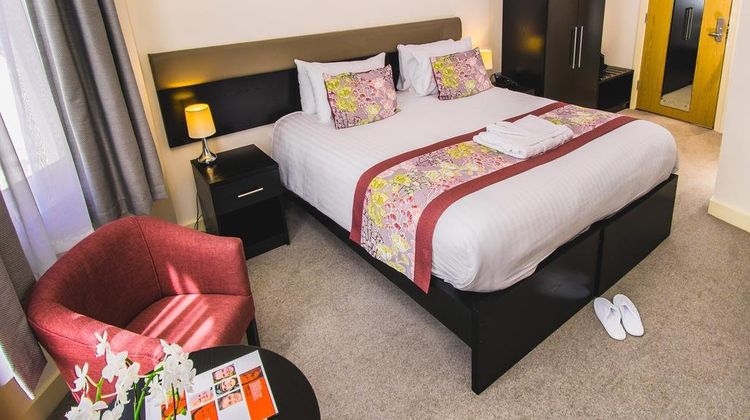 Mannin Hotel Room