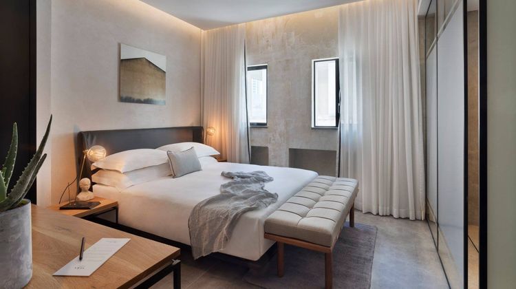 The Vera Hotel Room