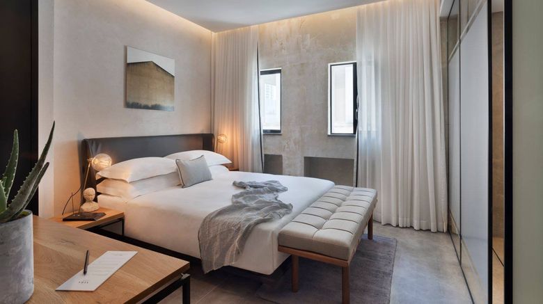 <b>The Vera Hotel Room</b>. Images powered by <a href="https://www.leonardoworldwide.com/" title="Leonardo Worldwide" target="_blank">Leonardo</a>.