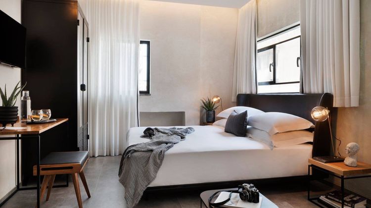 The Vera Hotel Room