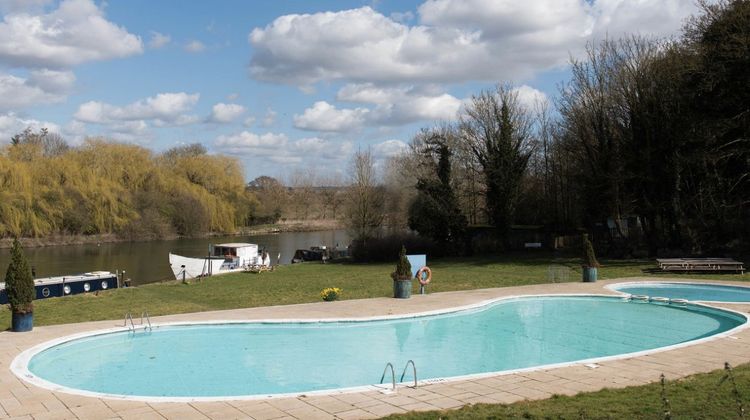 Shillingford Bridge Hotel Pool