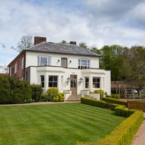 Tewin Bury Farm Hotel