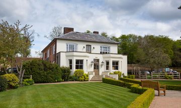 Tewin Bury Farm Hotel