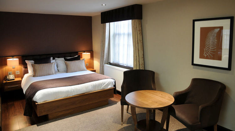 Busby Hotel Suite