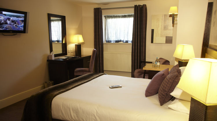 The Kings Arms Hotel Room