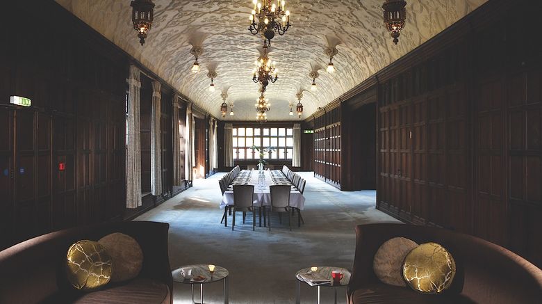 <b>Fanhams Hall Hotel Meeting</b>. Images powered by <a href="https://www.leonardoworldwide.com/" title="Leonardo Worldwide" target="_blank">Leonardo</a>.