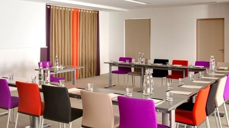 <b>Hotel Les Barmes de l'Ours Meeting</b>. Images powered by <a href="https://www.leonardoworldwide.com/" title="Leonardo Worldwide" target="_blank">Leonardo</a>.