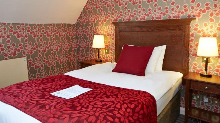Saracens Head Hotel Room