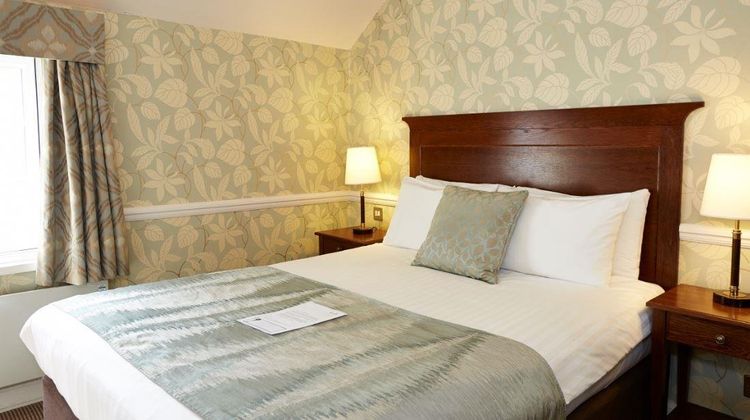 Saracens Head Hotel Room