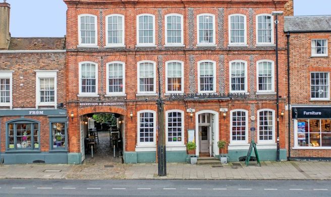 Spread Eagle Hotel Exterior