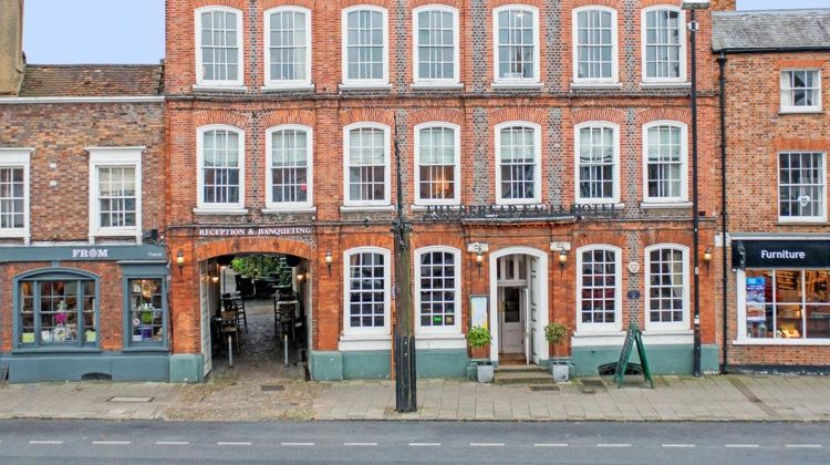 Spread Eagle Hotel Exterior